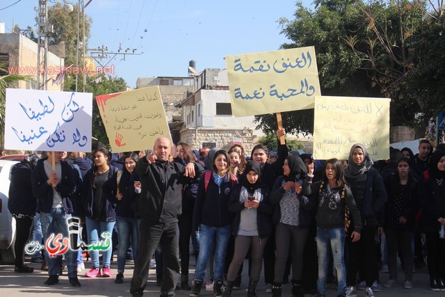 فيديو: رئيس البلدية في المسيرة التضامنية مع الاستاذ طارق ورسالة الى الشرطة  تحصيلكم وانجازاتكم في السنوات الاخيرة صفر   